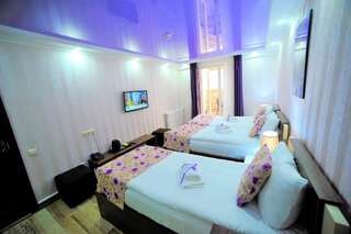 Отель Hotel Park Батуми Трехместный номер-6